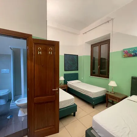 San Lorenzo Two بيت ضيافة